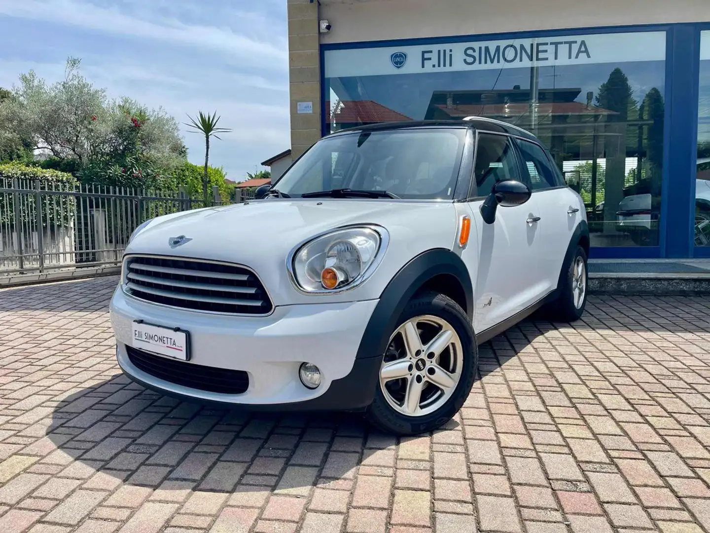 MINI Cooper D Countryman ALL4 Automatica Blanc - 1