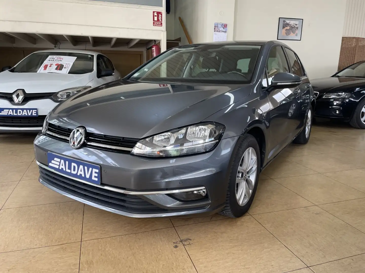 Volkswagen Golf 1.4 TSI Advance DSG7 92kW Gris - 1