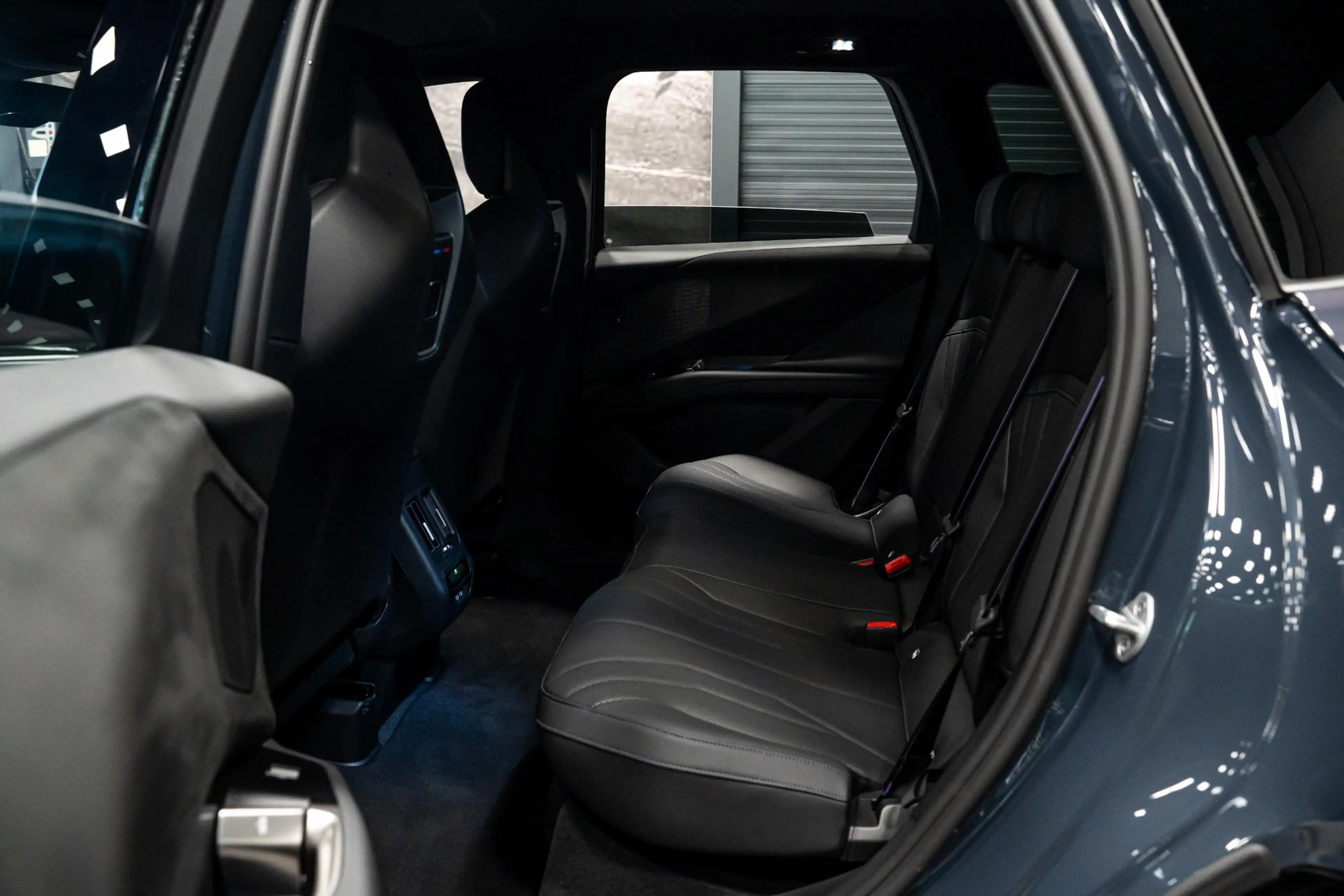 BMW iX3 50 xDrive 113 kWh *Harman-Kardon / HUD / Memory / — photo 22