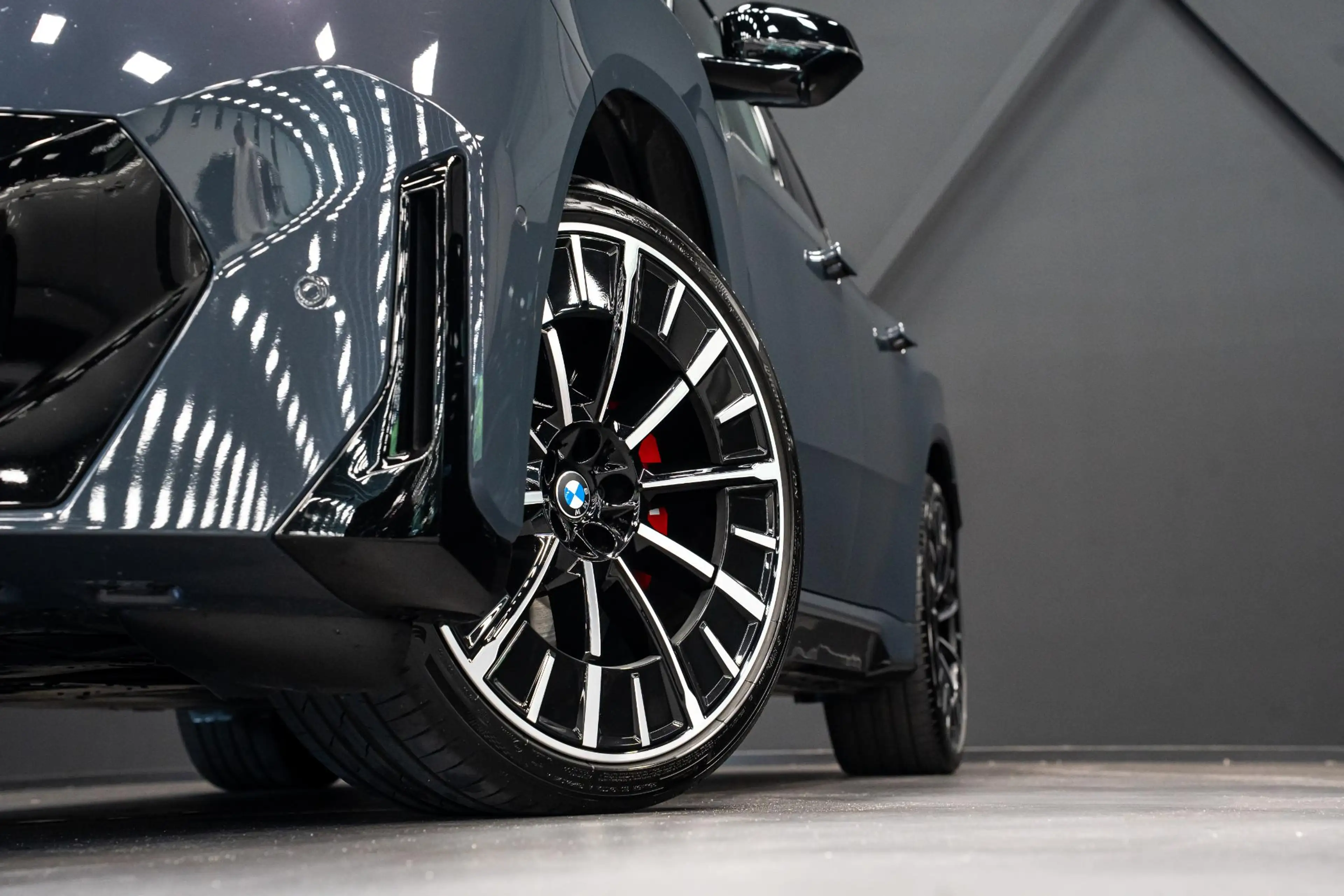 BMW iX3 50 xDrive 113 kWh *Harman-Kardon / HUD / Memory / — photo 33
