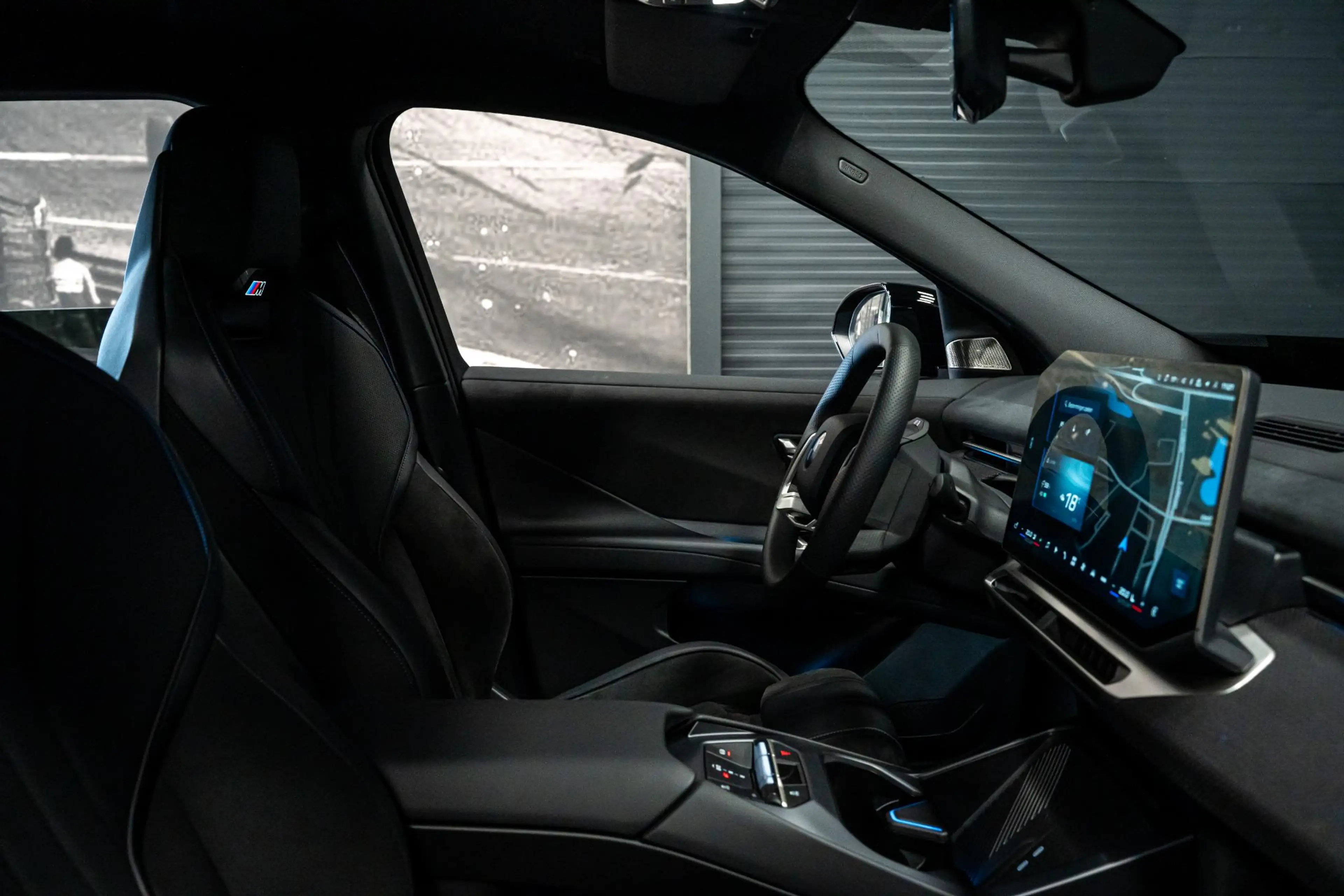 BMW iX3 50 xDrive 113 kWh *Harman-Kardon / HUD / Memory / — photo 30