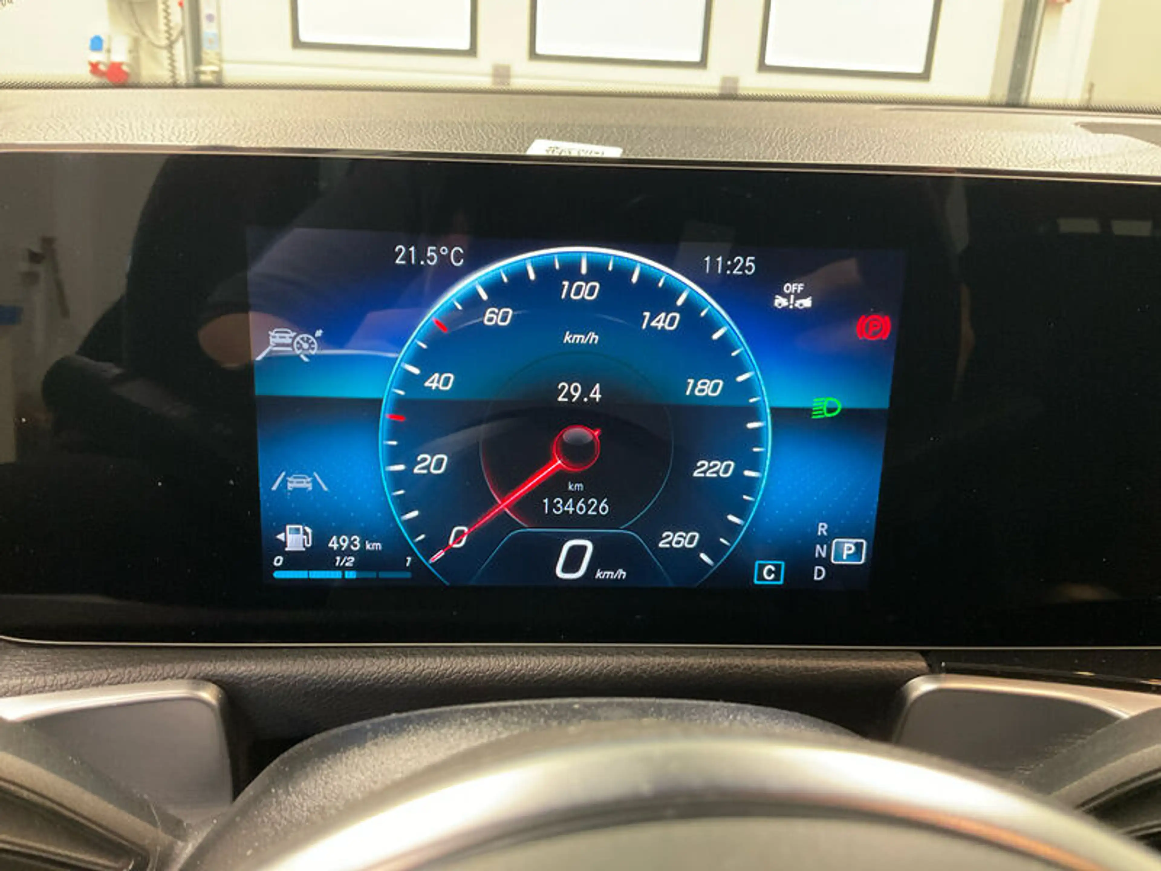 Mercedes-Benz GLB 200 GLB 200 NAVI LED RADIO TEMPO MFL SHZ AHK KAMERA ACC T-Leder — photo 10