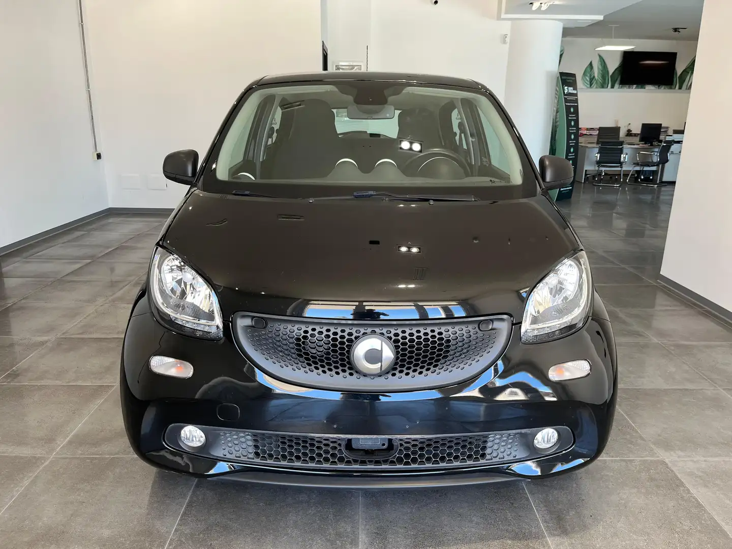 smart forFour Forfour II 2015 1.0 Youngster 71cv my18 Black - 2