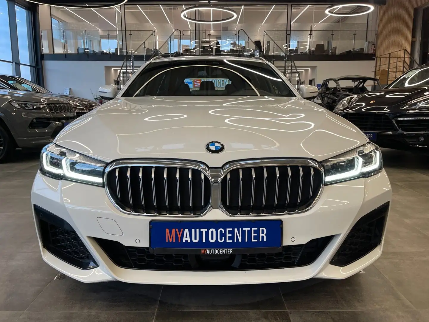 BMW 540 d  Touring xDrive M Sport *1.HAND*LED*KAM*AHK Blanco - 2