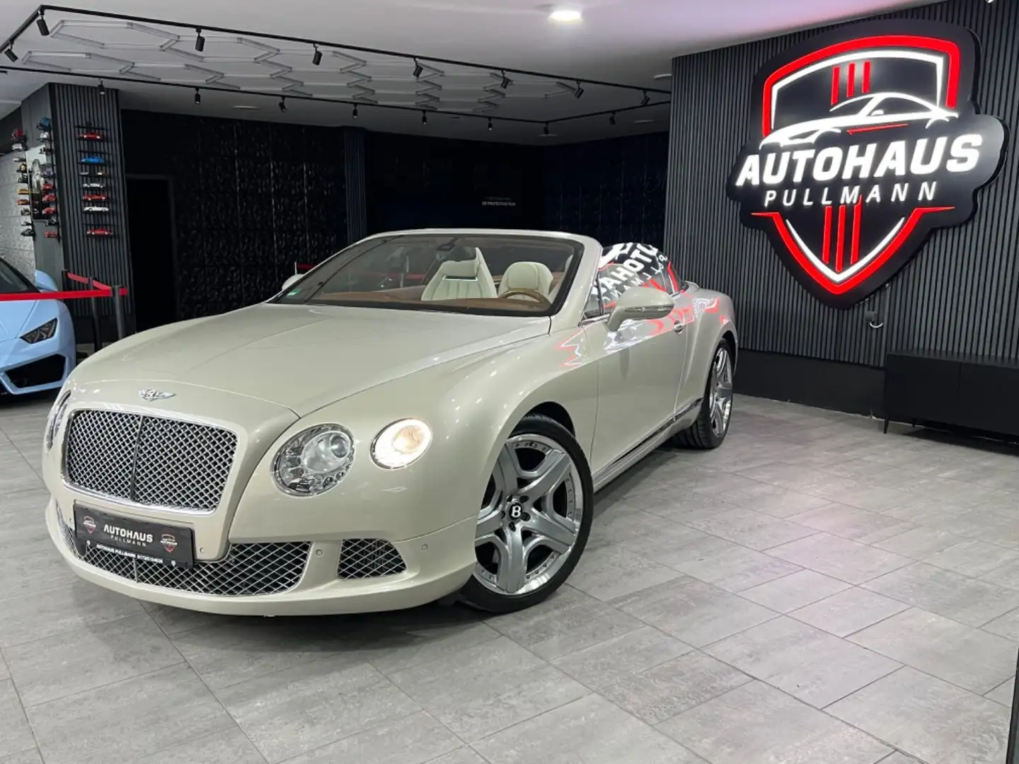 Bentley Continental GTC 6.0 W12 4WD Automatik Gold - 1
