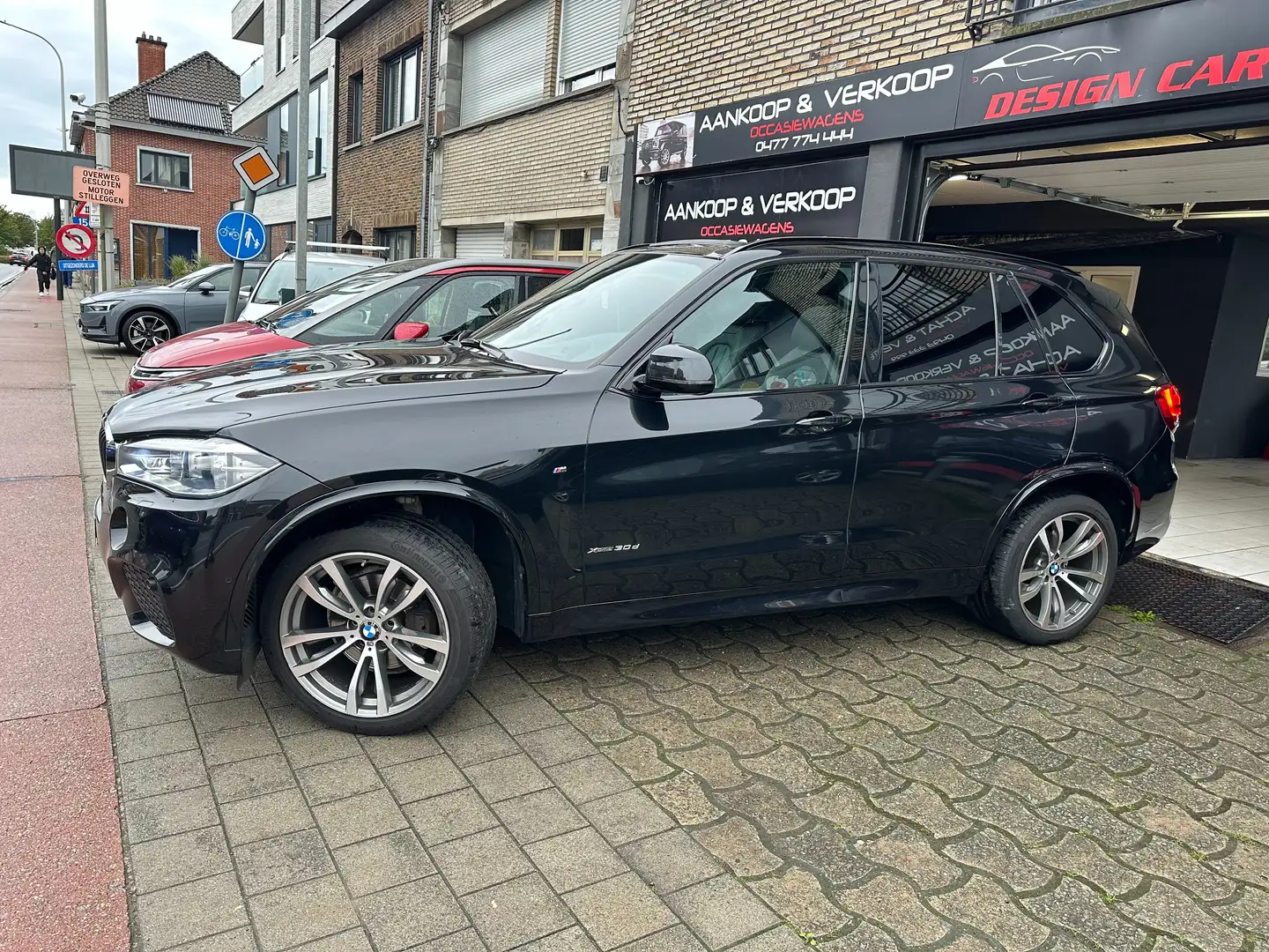 BMW X5 3.0 xDrive*7 Place*Pack M*FULL*Carnet *Tva*33057* Zwart - 2