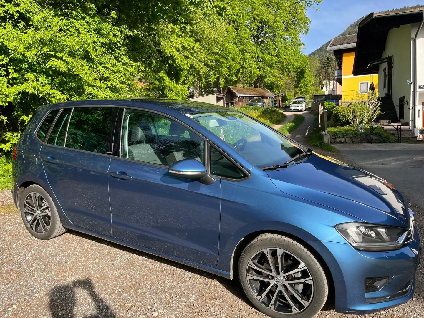 Volkswagen Golf Sportsvan Highline 1,6 BMT TDI DSG Blau - 2