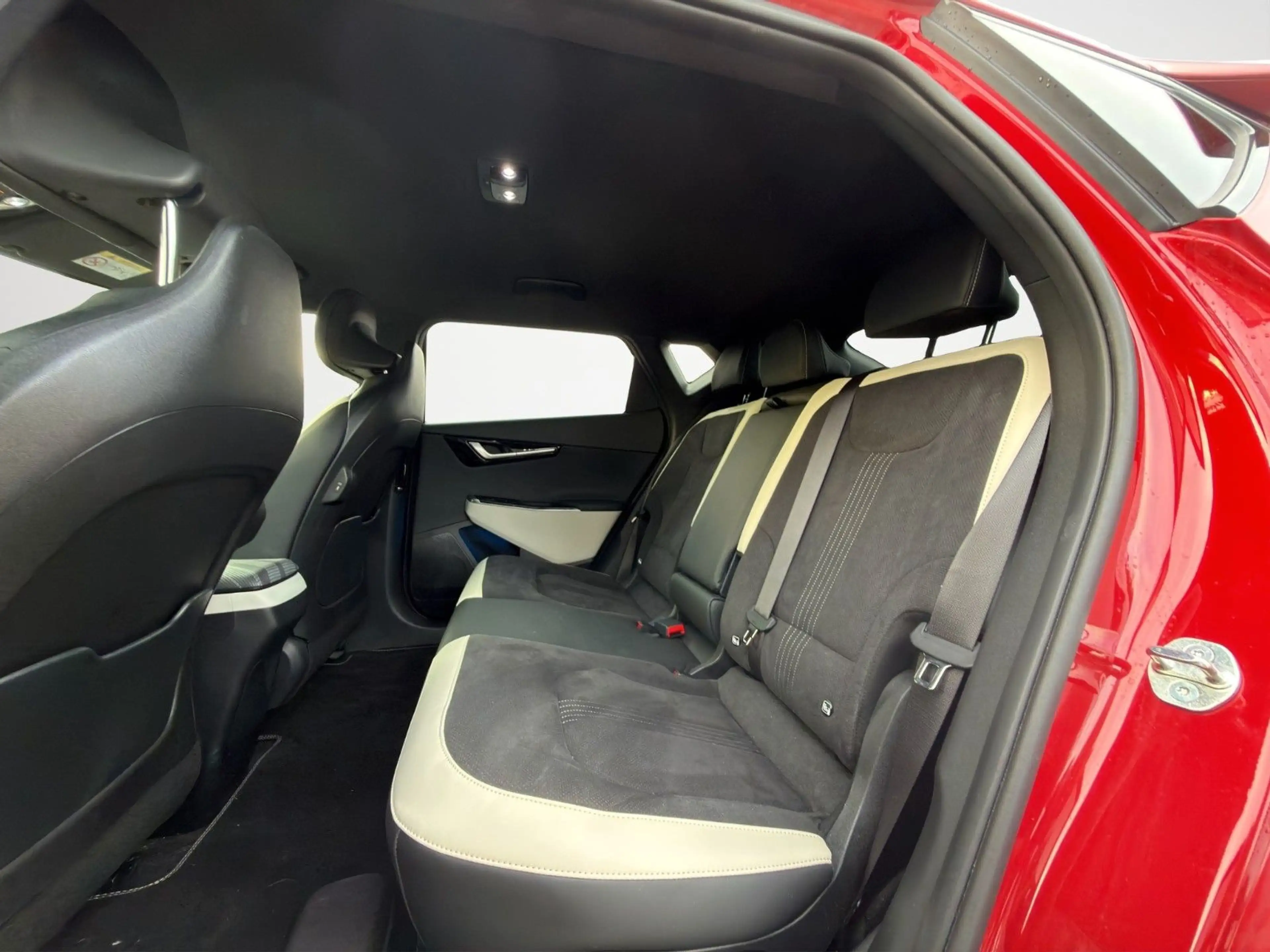 Kia EV6 GT-Line 2WD*AHK*Wärmepumpe*19%MwSt* — photo 12