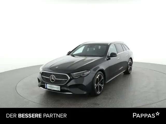 Mercedes-Benz E 300 de 4MATIC mit EQ Hybrid Technologie T-Modell
