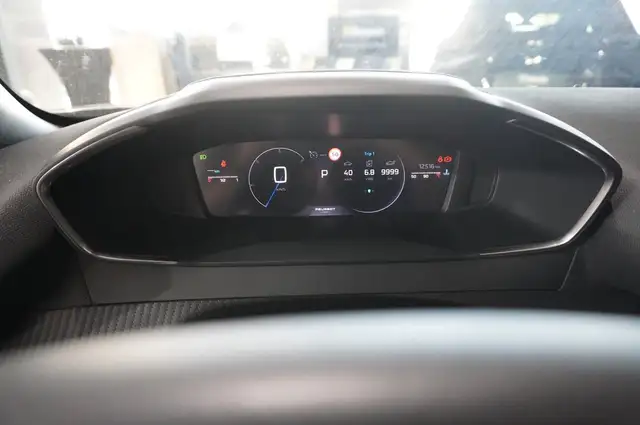 Peugeot 2008 view 19