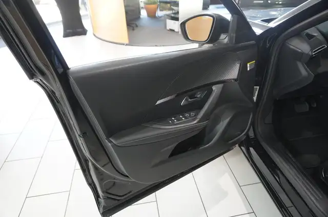 Peugeot 2008 view 16
