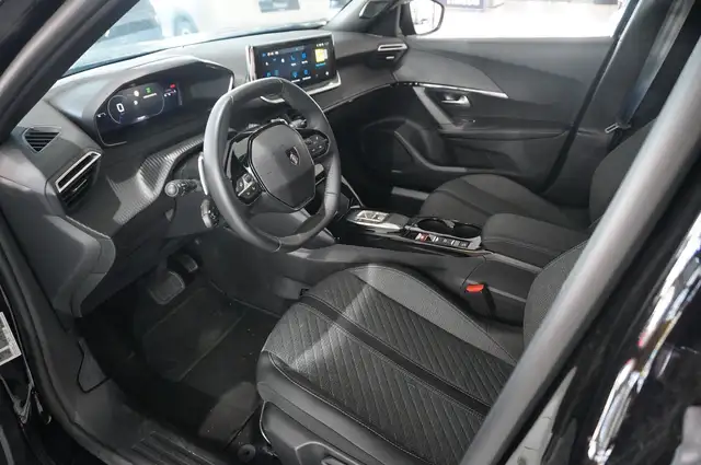 Peugeot 2008 view 14