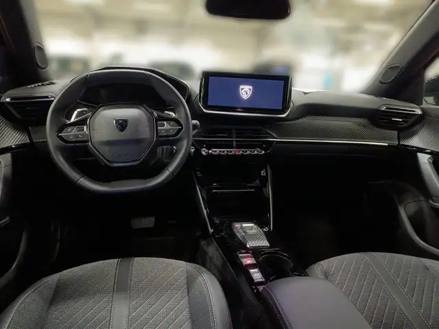 Peugeot 2008 view 4