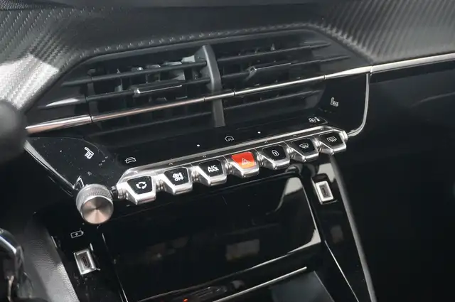 Peugeot 2008 view 30