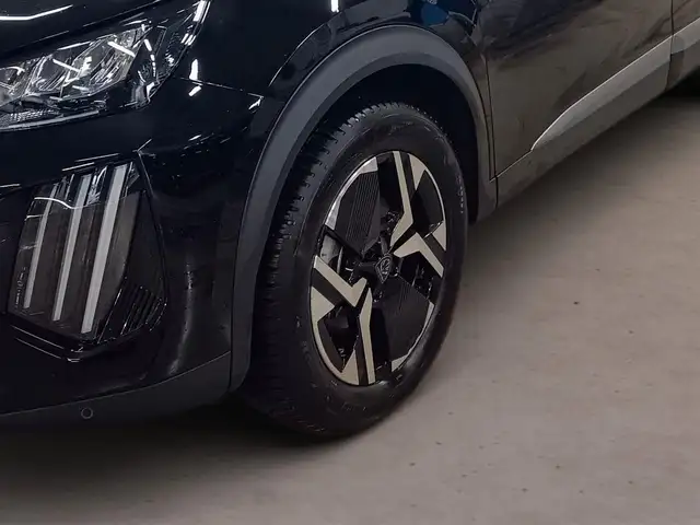 Peugeot 2008 view 3