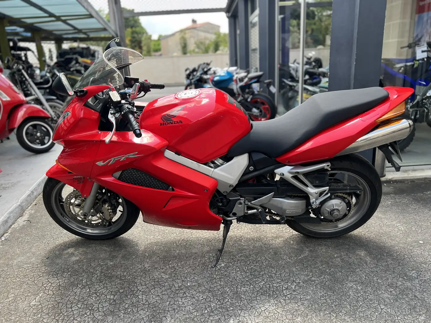 Honda VFR 800 Rojo - 2