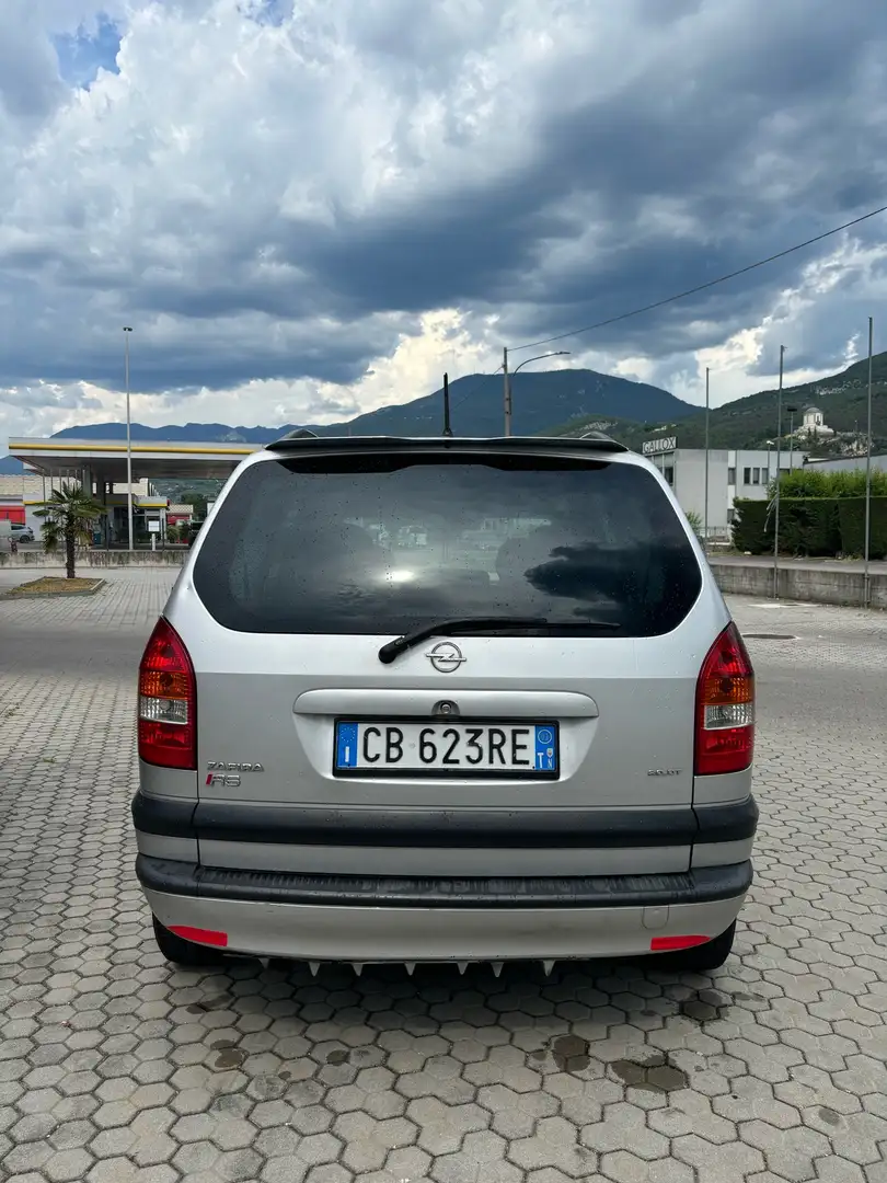 Opel Zafira 2.0 dti 16v Elegance - 2