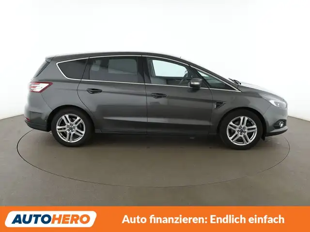 Ford S-Max view 7