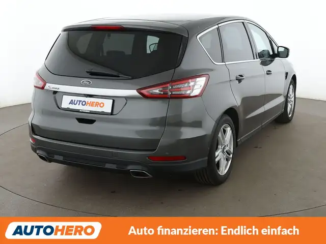 Ford S-Max view 6