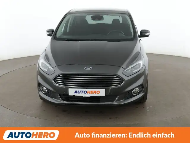 Ford S-Max view 9