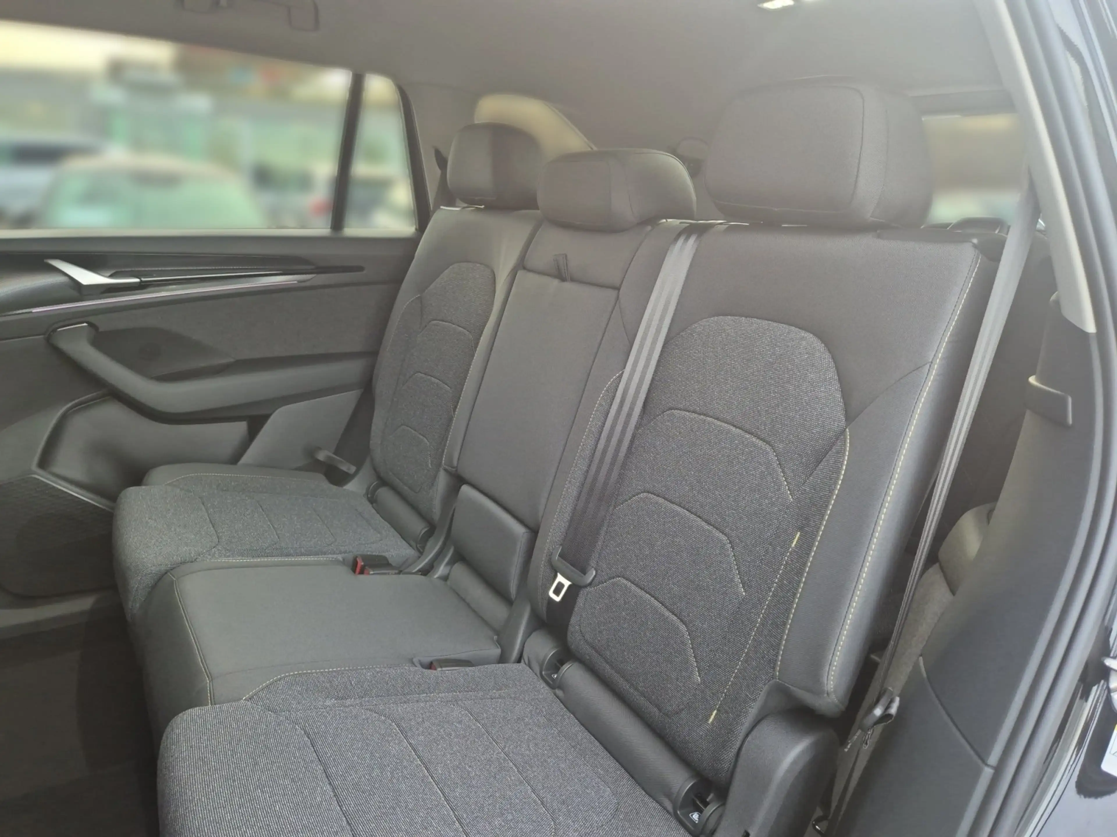 Skoda Kodiaq Selection 142kw 4x4TDI DSG *7-Sitzer*AHK* — photo 9