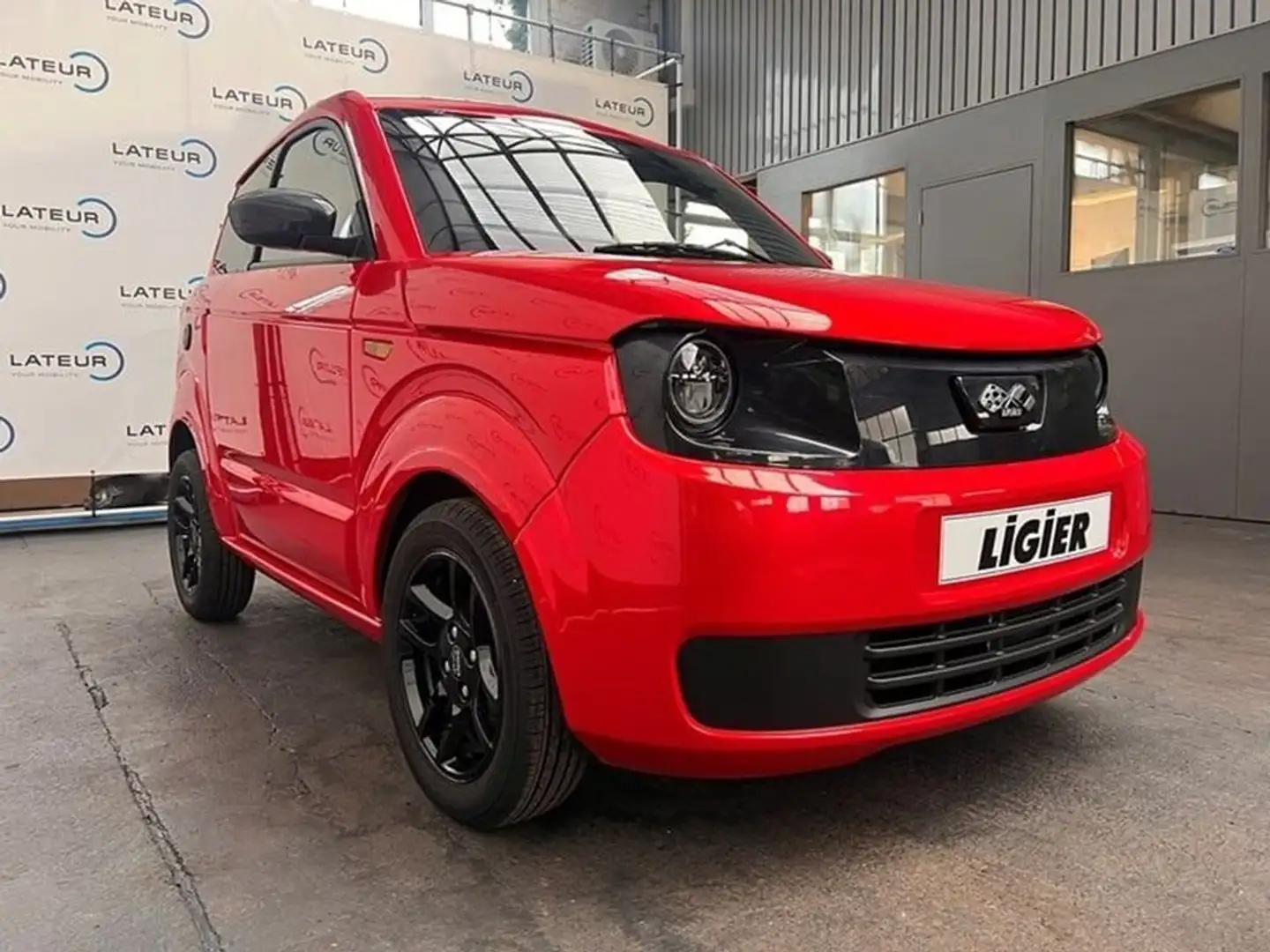 Ligier Myli I.Deal E5 diesel Toledo Rood - Radio DIN Bluetooth Rouge - 2