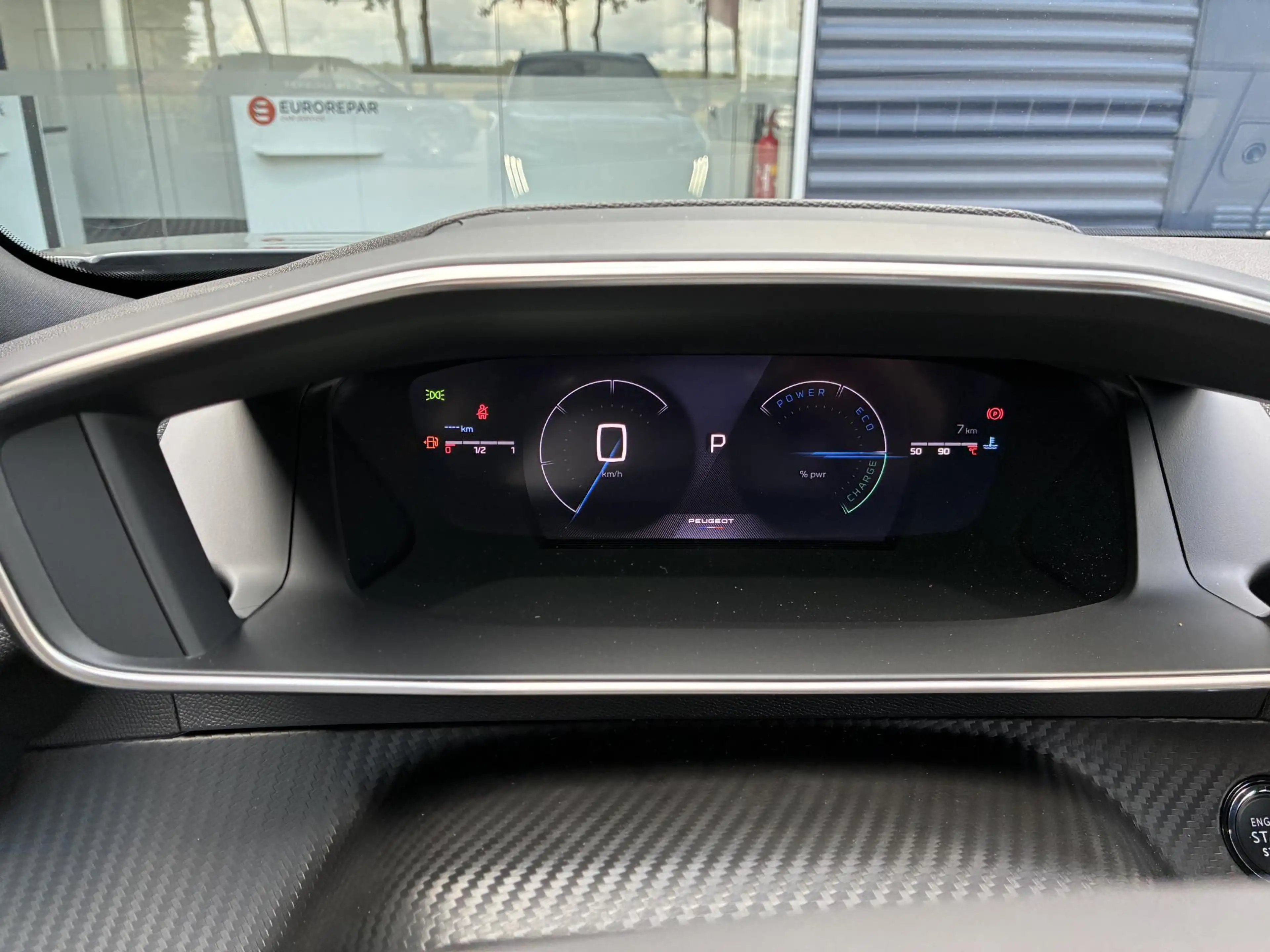 Peugeot 2008 1.2 Hybrid 145pk GT | Automaat | Dode hoekbewaking — photo 13