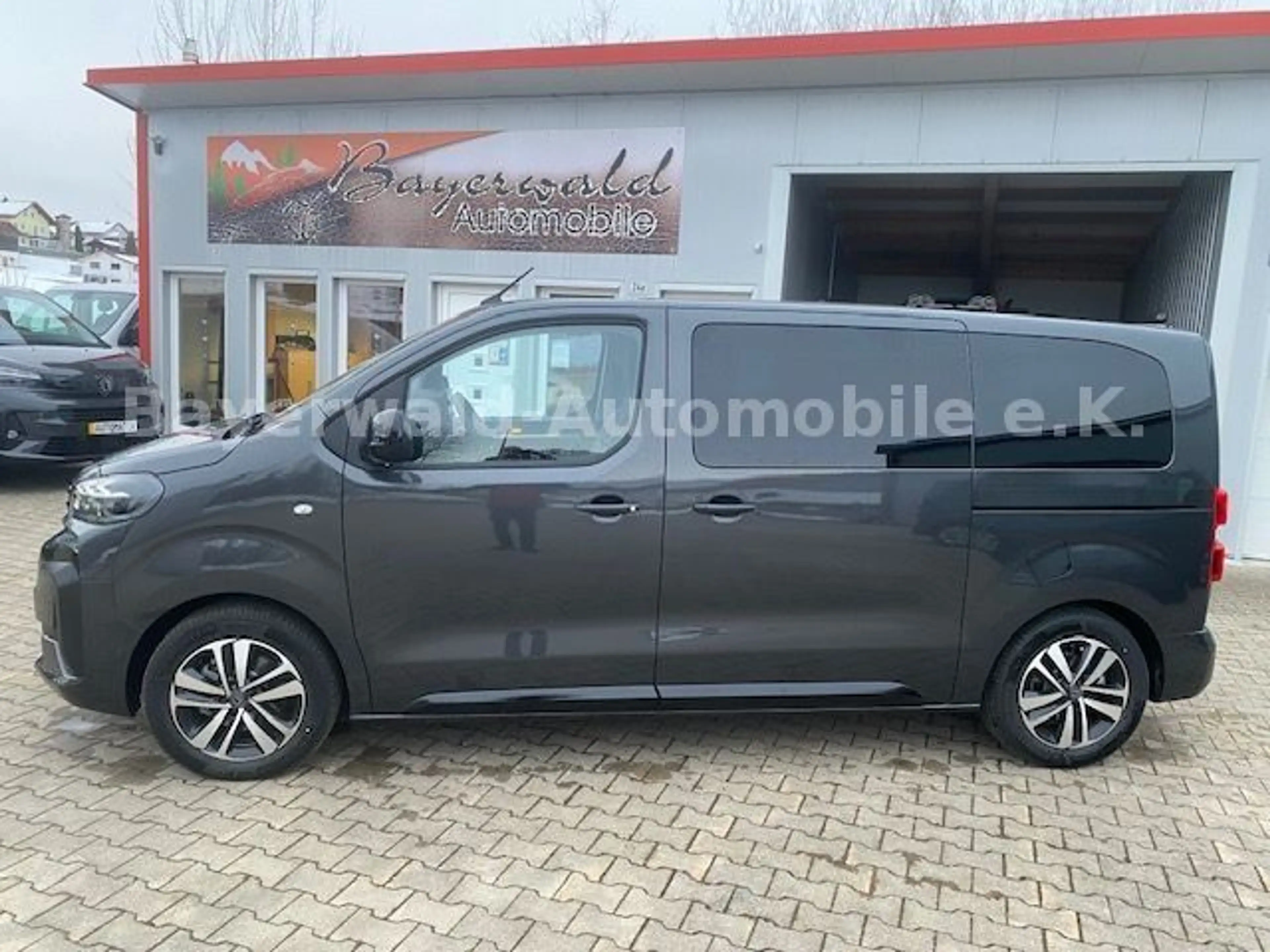 Citroen Spacetourer Spacetourer M 6 + 7 Sitzer 5 Stück — photo 2