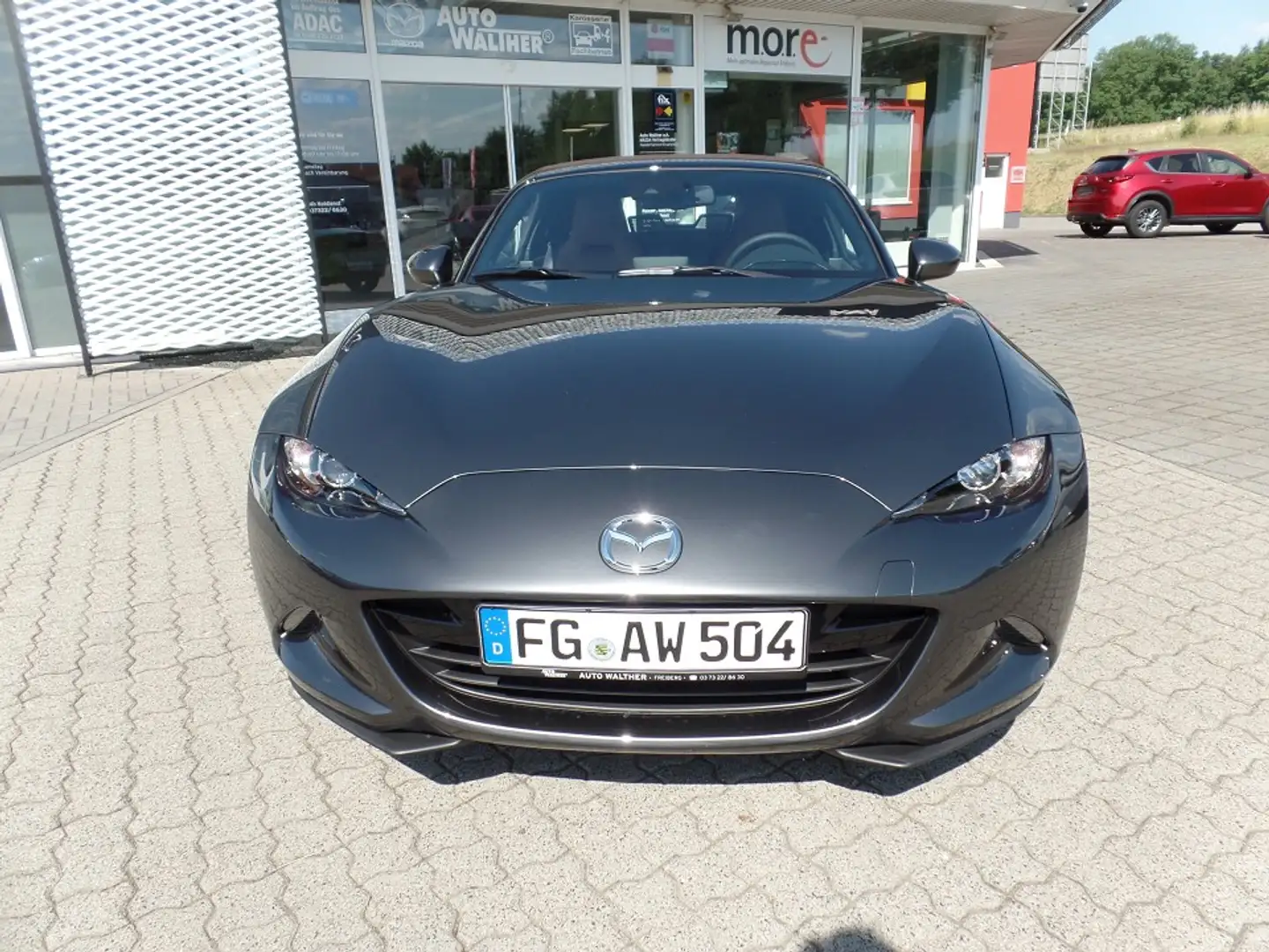 Mazda MX-5 2ST 2.0L SKYACTIV G 184ps 6MT RWD KAZARI Gris - 2