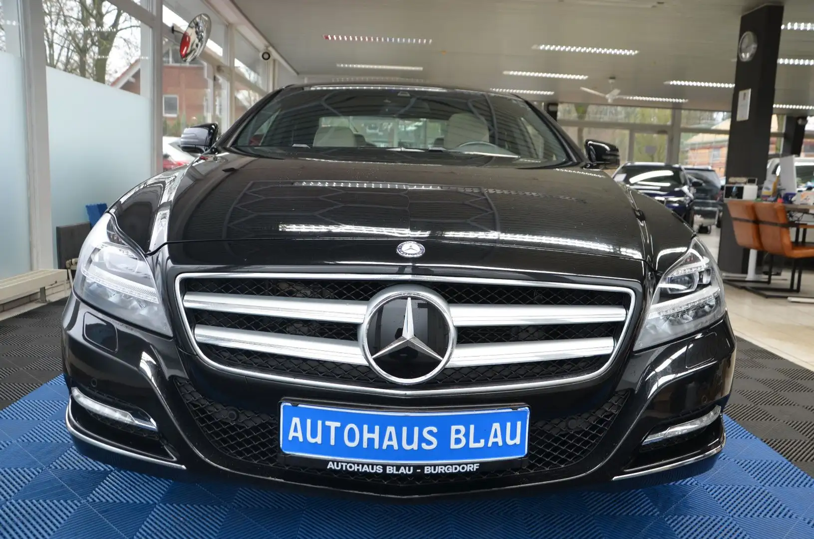 Mercedes-Benz CLS 350 CDI *LEDER*NAVI*GSD*WENIG KM!* Schwarz - 2