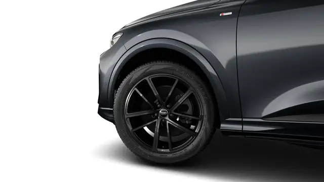 Audi Q5 view 6