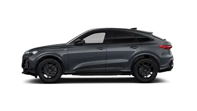 Audi Q5 view 2