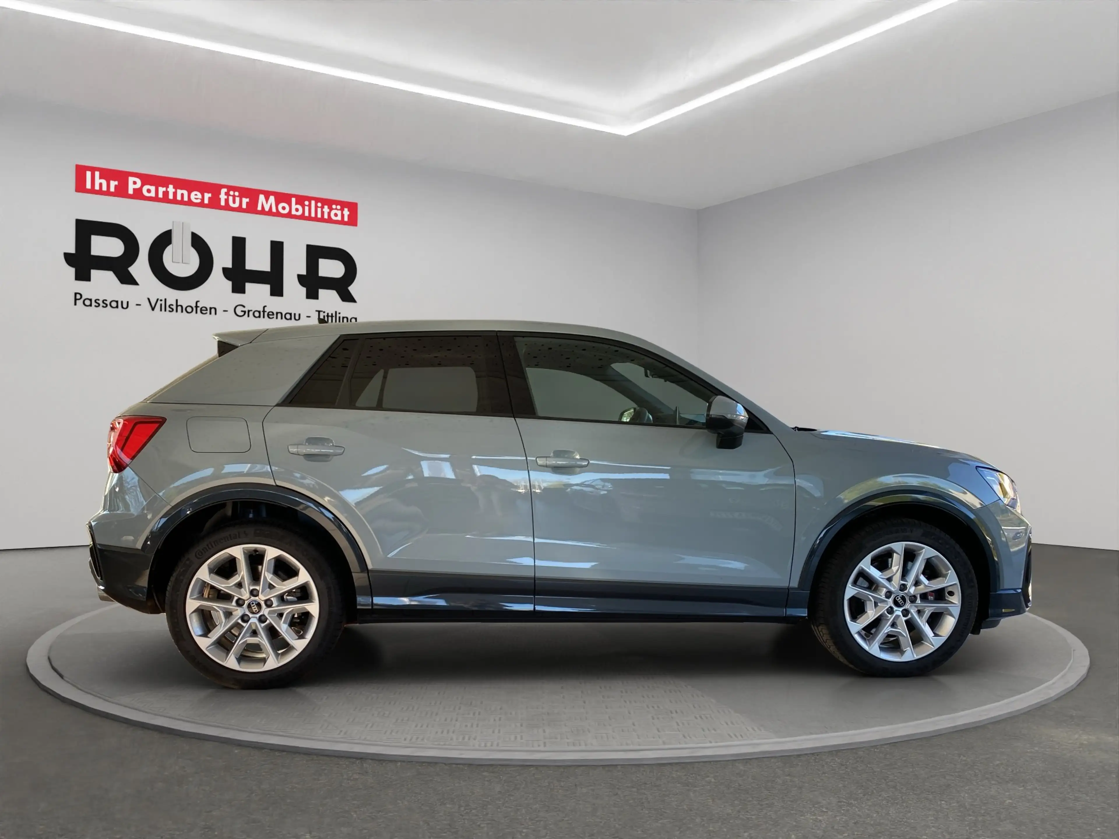 Audi SQ2 2.0 TFSI (NAVI.SHZ.PDC.Matrix-LED.AHK.DAB) S troni — photo 3