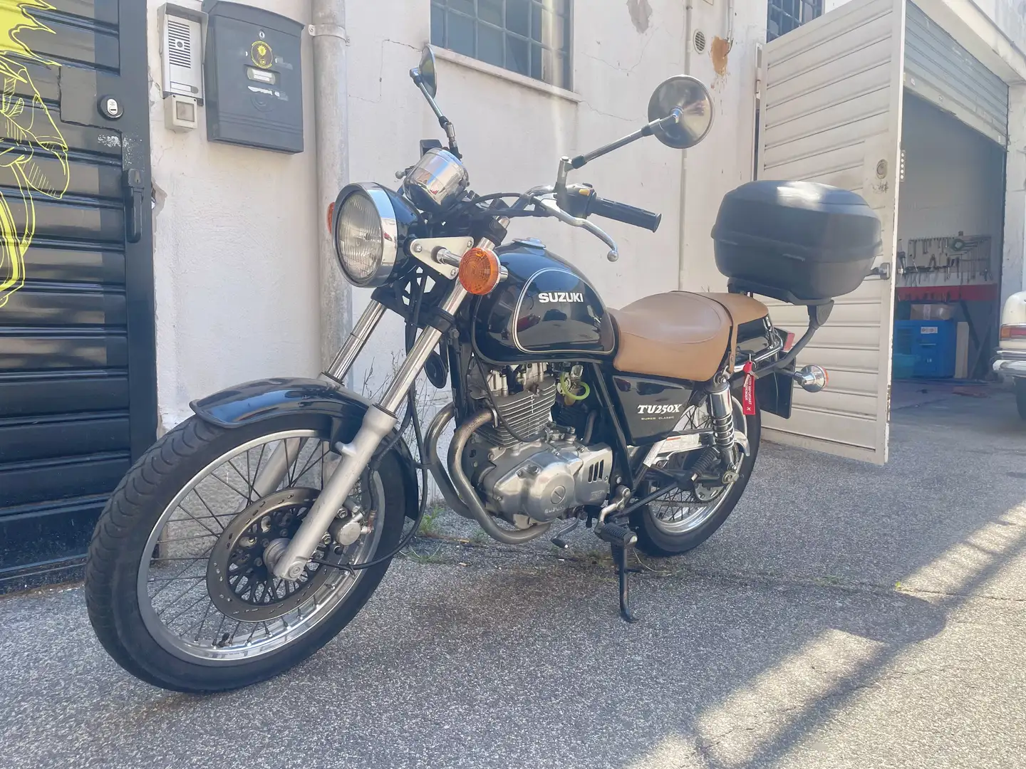 Suzuki TU 250 Classic 1999 Noir - 1