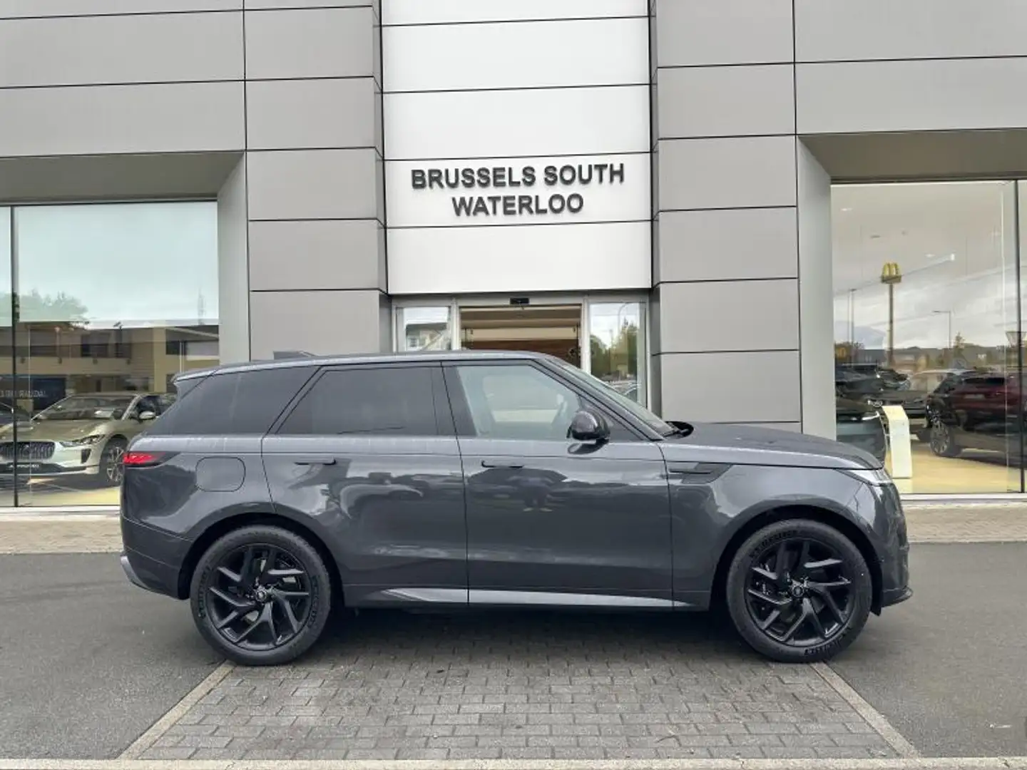 Land Rover Range Rover Sport P460e Dynamic SE Grijs - 2