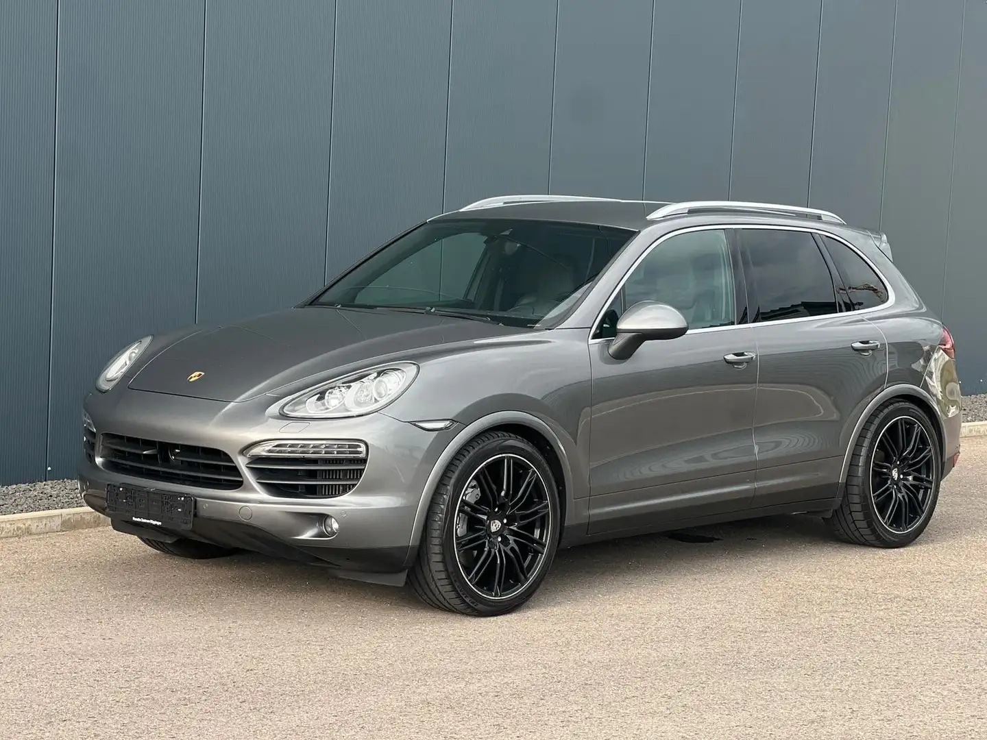 Porsche Cayenne S/BOSE/TV/CAM/ACC/SPUR/KEYLESS/21 Zoll Grau - 1