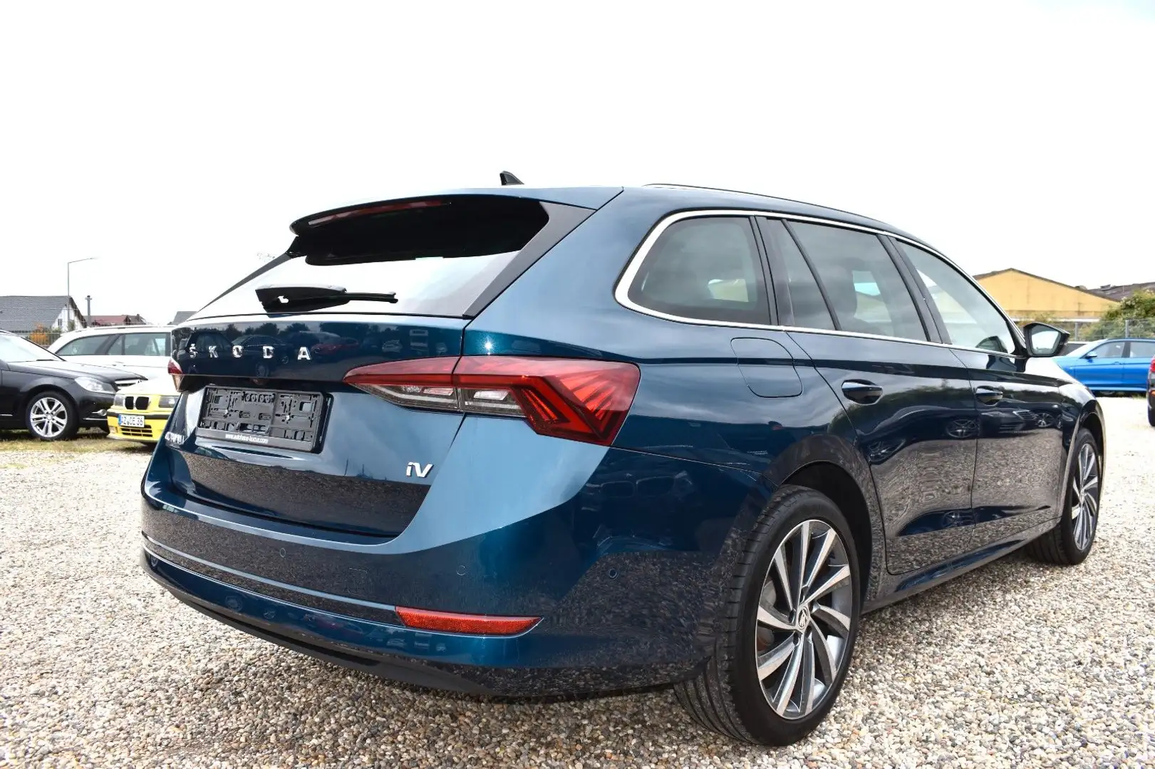 Skoda Octavia Combi Style iV Bleu - 2