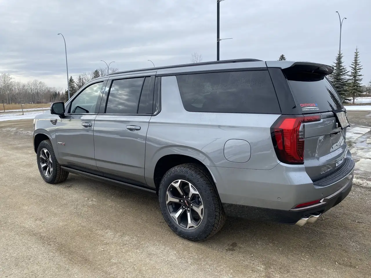 GMC Yukon снимка GMC Yukon
