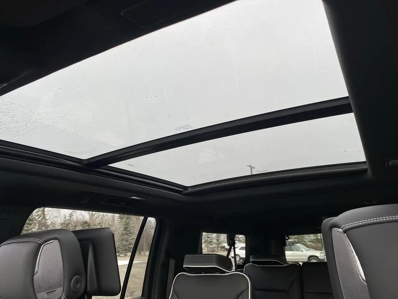 GMC Yukon снимка GMC Yukon