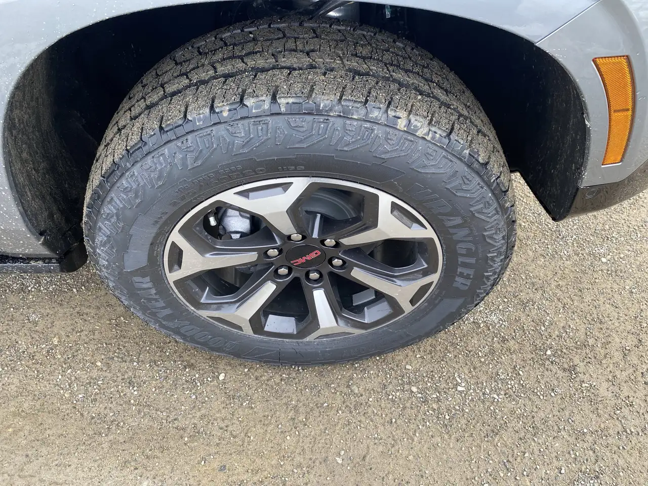 GMC Yukon снимка GMC Yukon