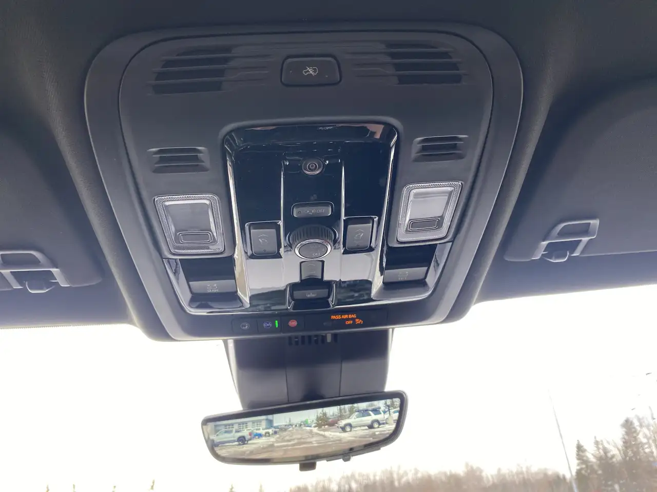 GMC Yukon снимка GMC Yukon