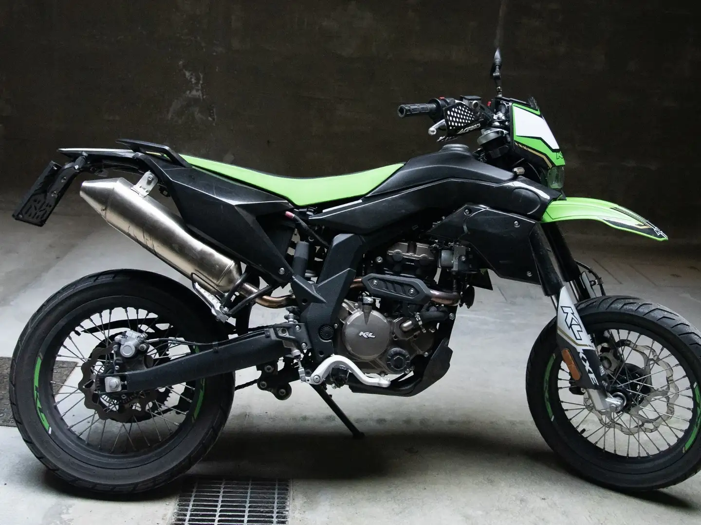 KL Motors XKE Motard 4t Nero - 1