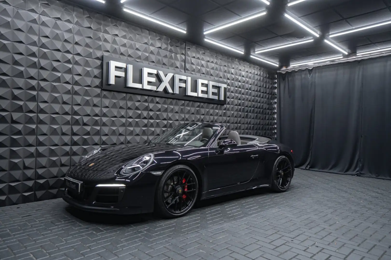 Porsche 911 Carrera GTS Cabriolet HA Lenkung Approved Schwarz - 2