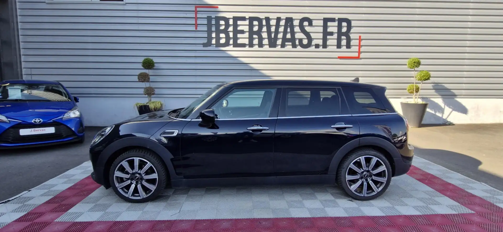 MINI F54 LCI COOPER 136 CH DKG7 ESSENTIAL Noir - 1