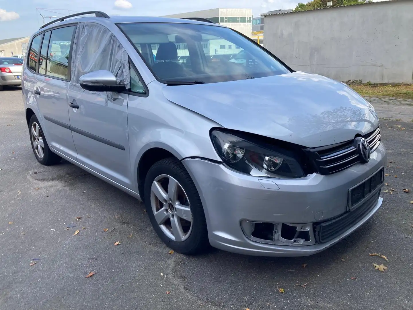 Volkswagen Touran Touran 1.4 TSI Trendline Grau - 2