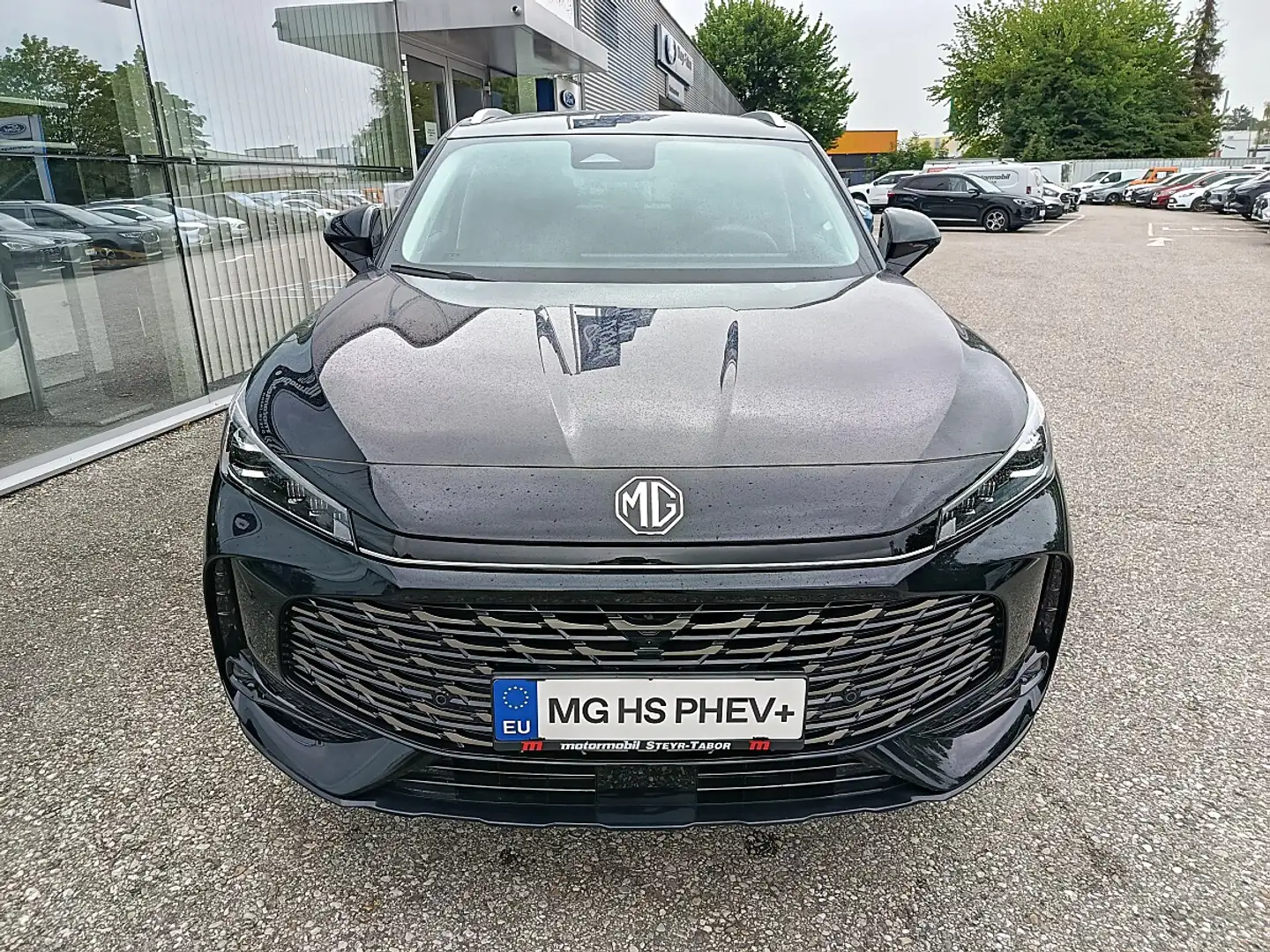 MG HS PHEV+ Luxury 21,4kWh Aut. Schwarz - 2