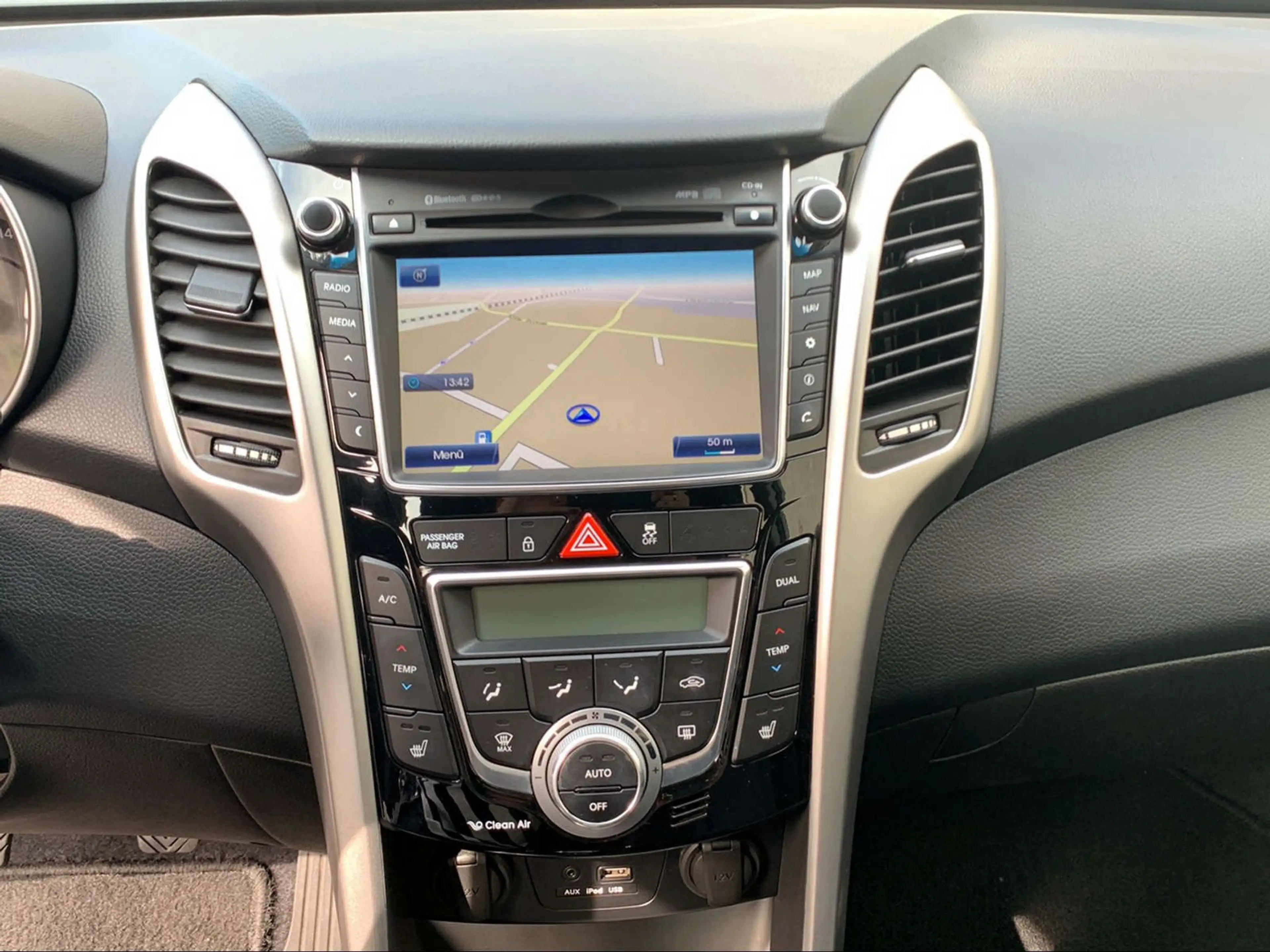 Hyundai i30 cw 1.Hand erst 77.400 KM!! Navi — photo 9