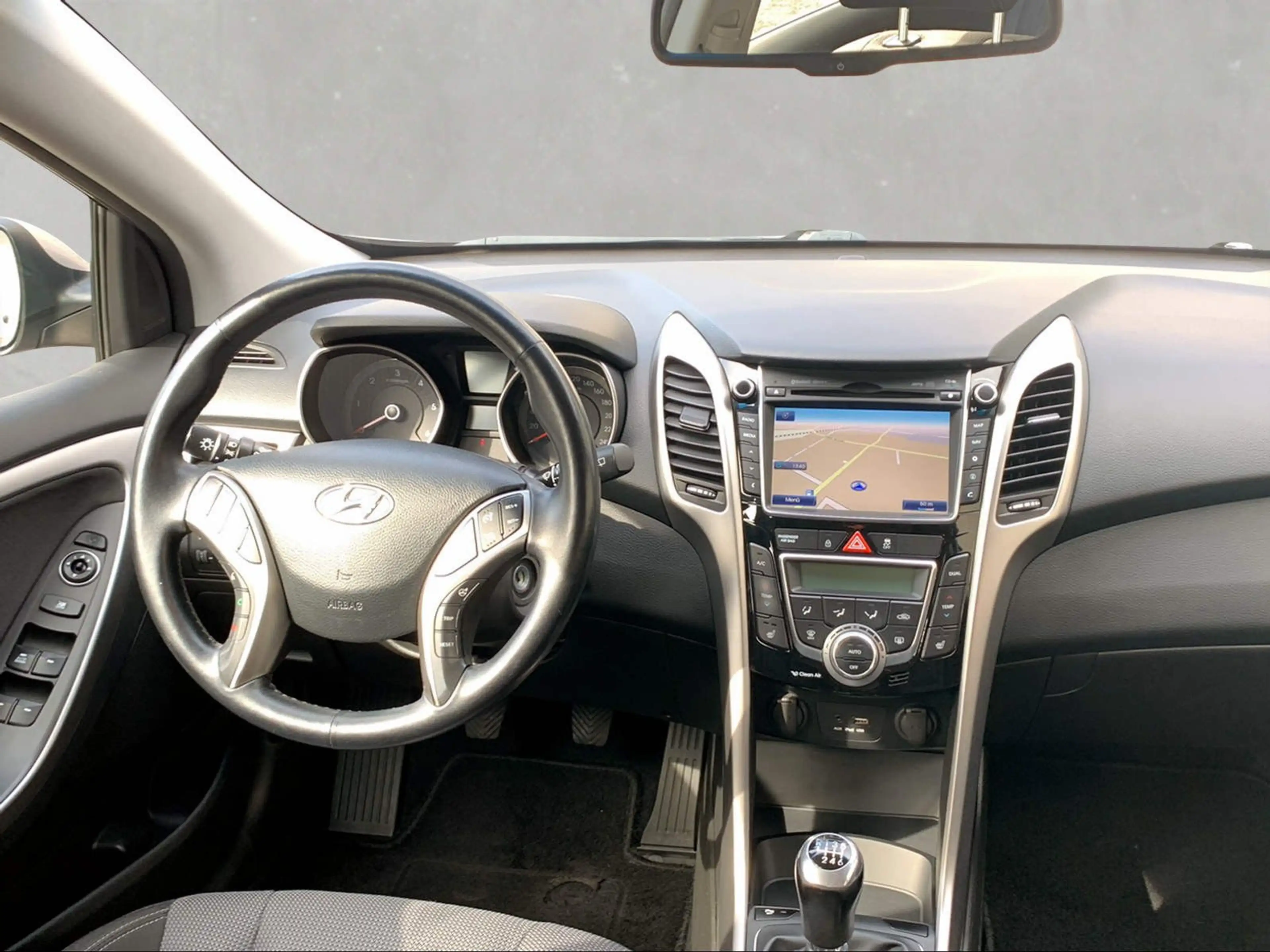 Hyundai i30 cw 1.Hand erst 77.400 KM!! Navi — photo 8
