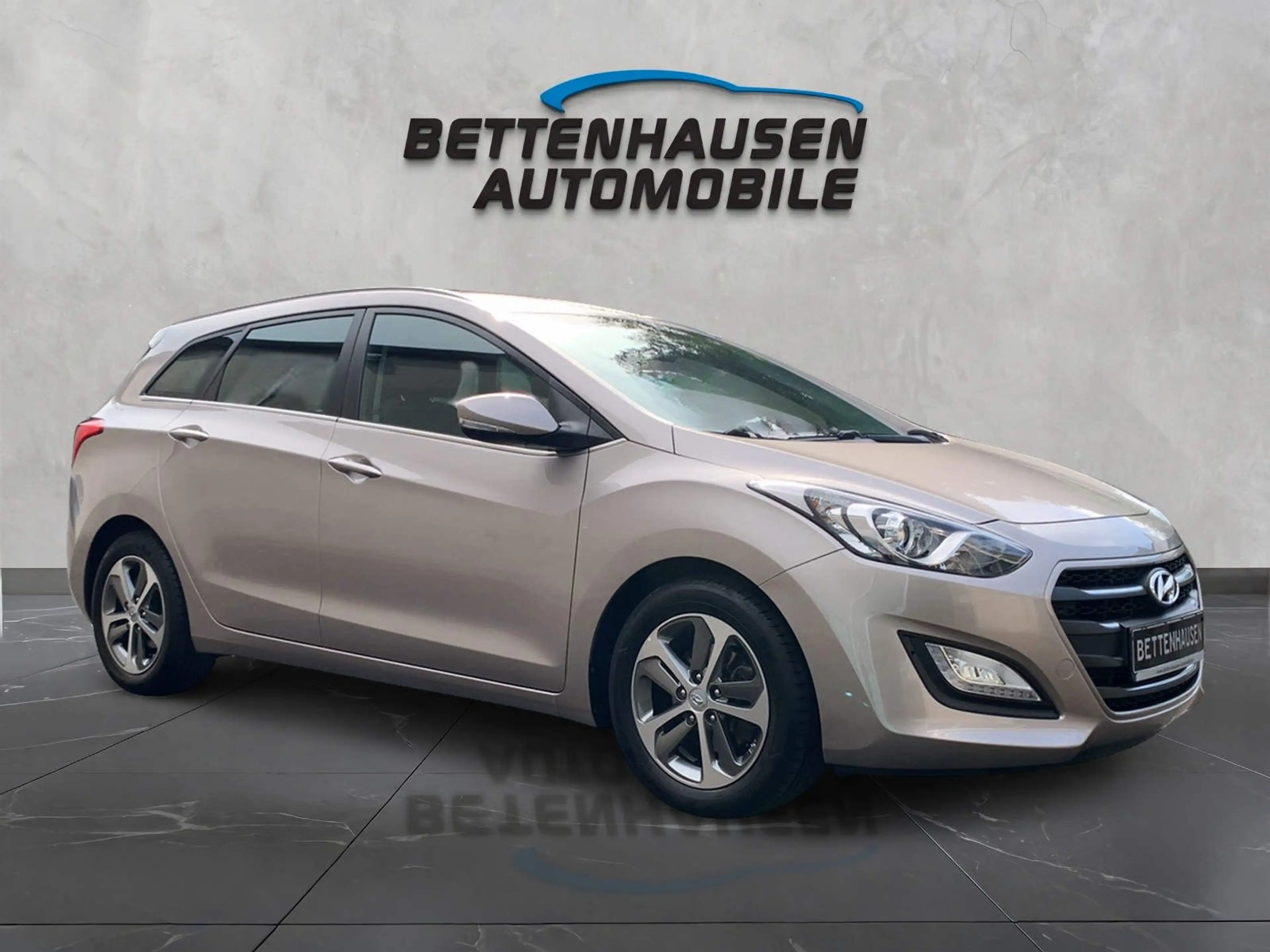 Hyundai i30 cw 1.Hand erst 77.400 KM!! Navi — photo 5