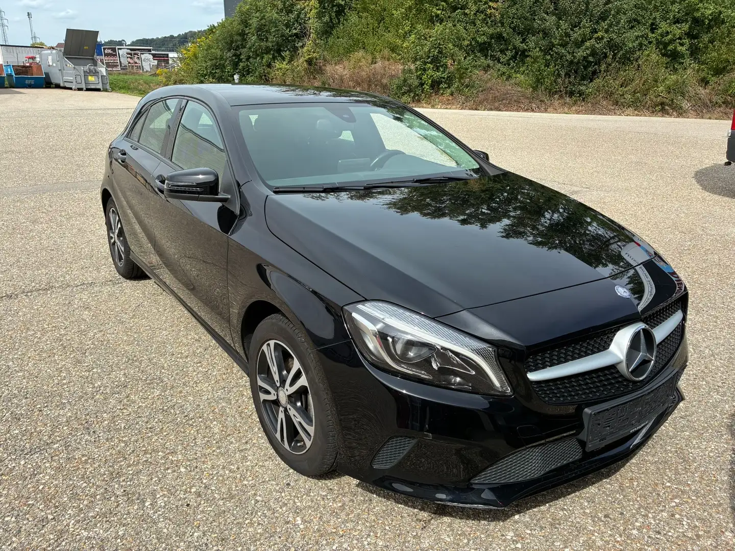 Mercedes-Benz A 160 d Schwarz - 2